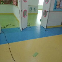 成都幼兒園地板膠價(jià)格 成都幼兒園地板膠公司 圖片 視頻